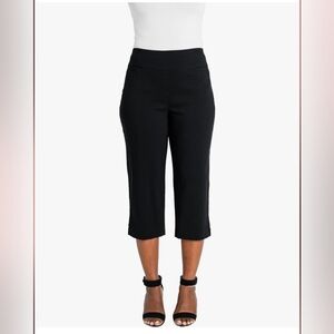 Briggs New York Women's Pull On Split Hem Capri, Black, 10